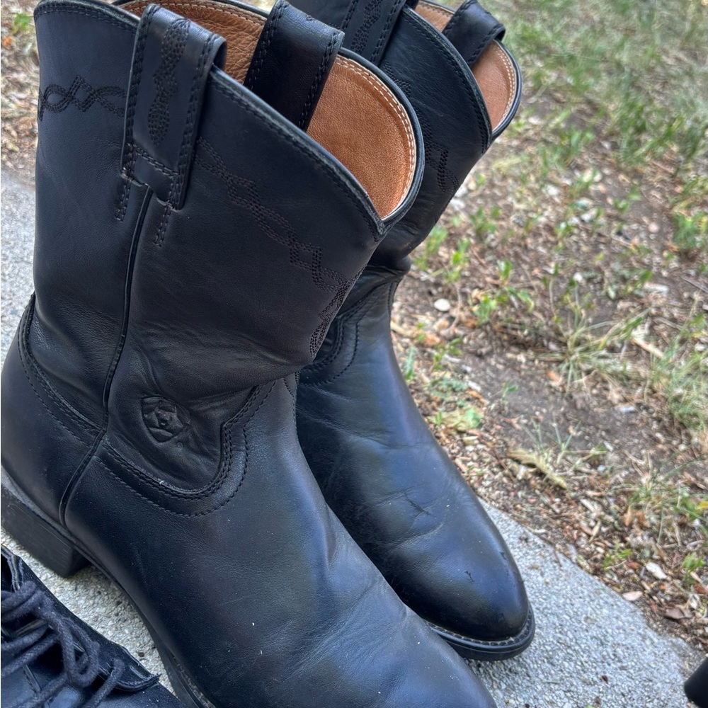 Ariat Black Cowboy Western Boots Classic Design